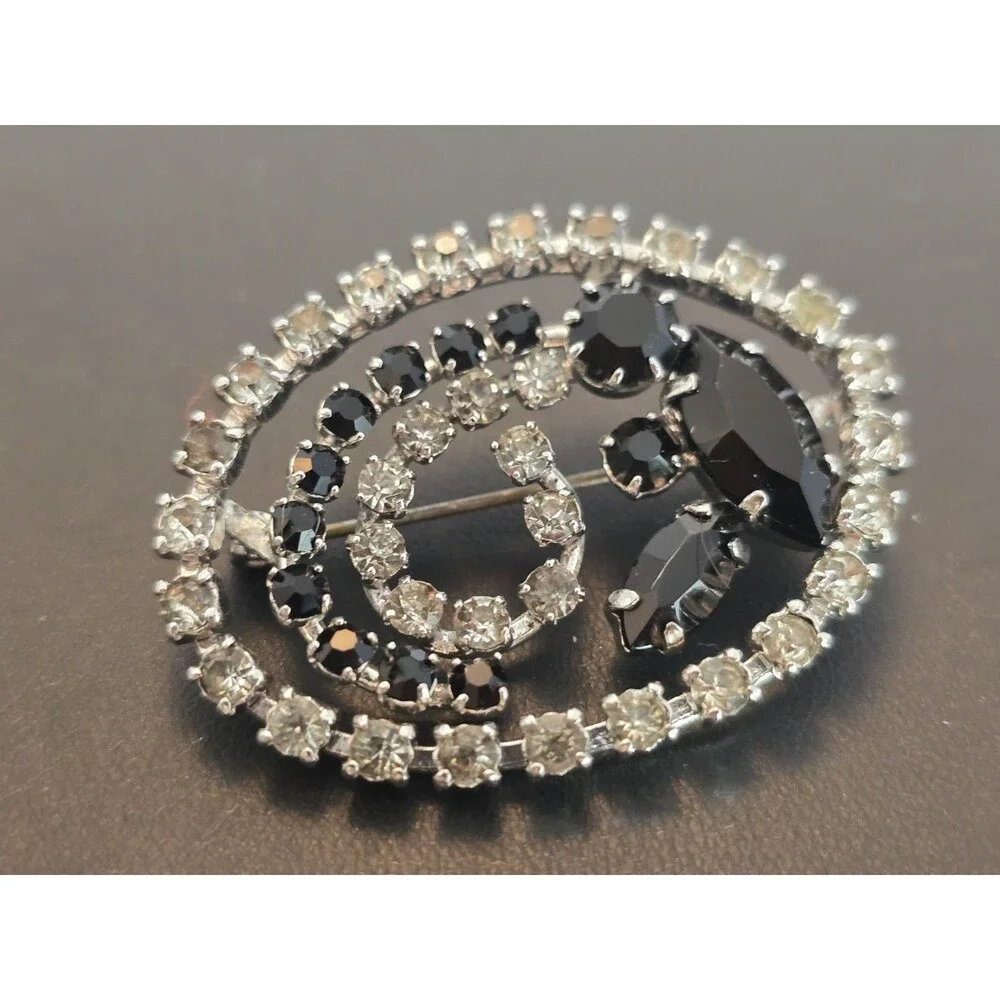 Vintage Black & Clear Rhinestone Swirl Brooch Silver Tone Mid Century Glam #462